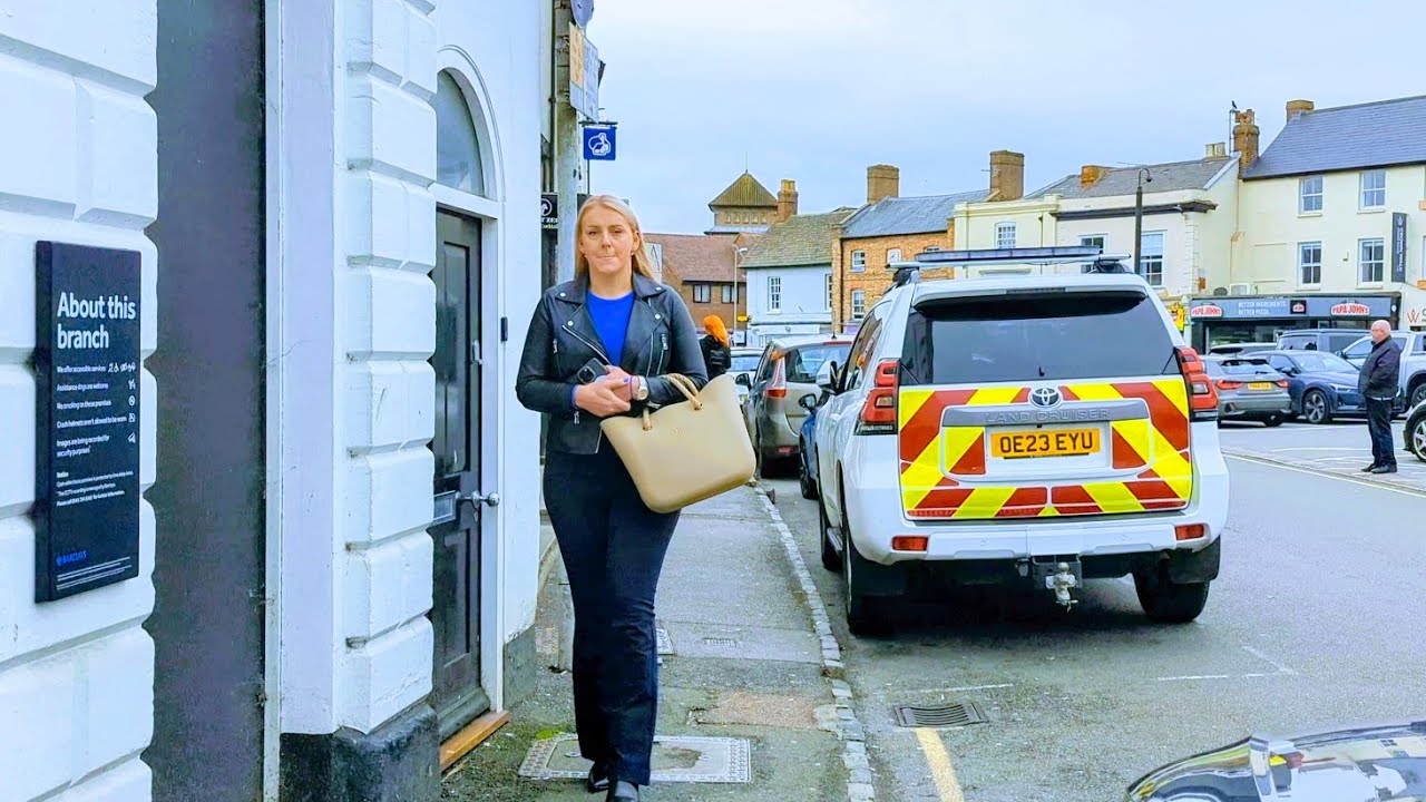 # Walking Tour 4k # Bicester Oxfordshire # England UK #