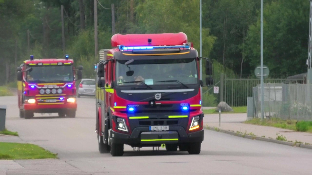 ST.TINGSRYD (4060+4010+4040) räddningstjänsten östra kronoberg brandbil i utryckning