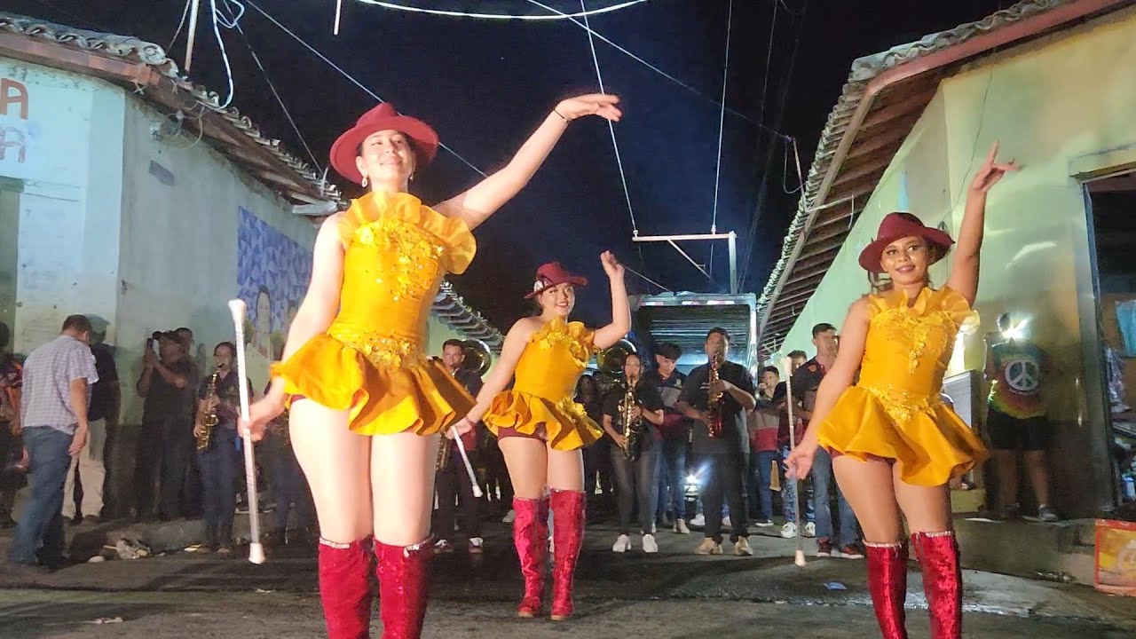 Victoria Latín Band El Salvador🇸🇻🥁🎵🎶🎺