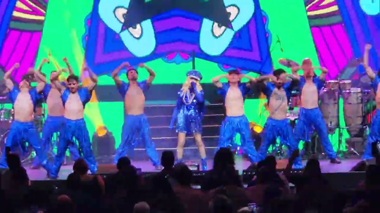 Yuri Chicago 2025 - Popurrí de Chayanne