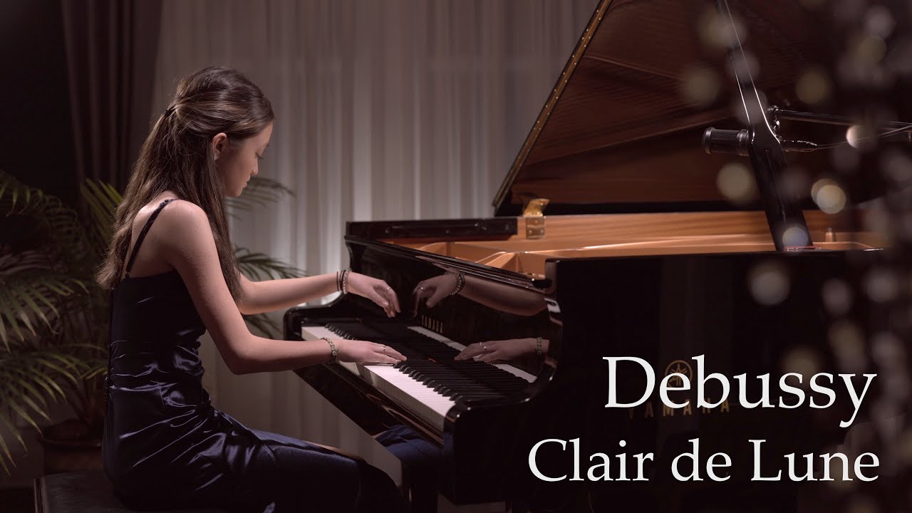 Debussy Clair de Lune | Jessica Flowers piano