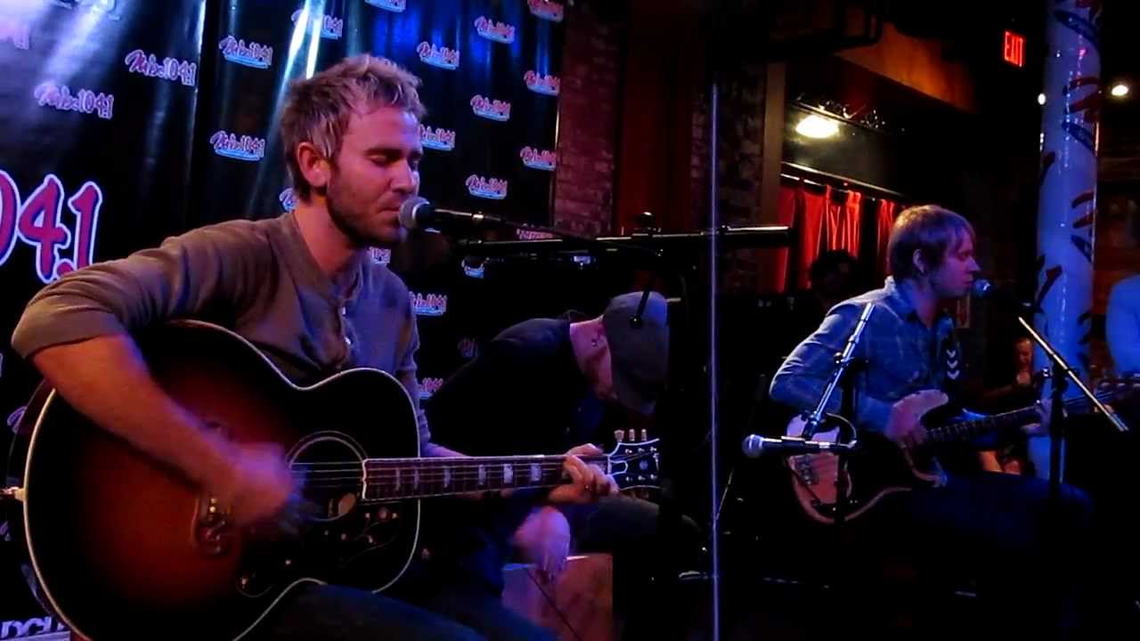 Lifehouse - Between the Raindrops (acoustic).MOV