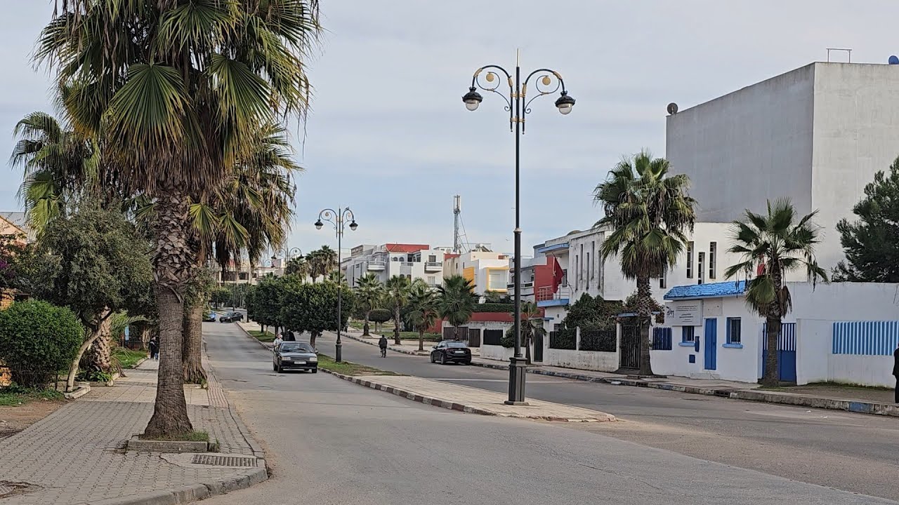 مباشر تكتوك الساعة السابعة و النصف صباحا اليوم . صباح جميل مع الاحباب الكرام larache a 07h30