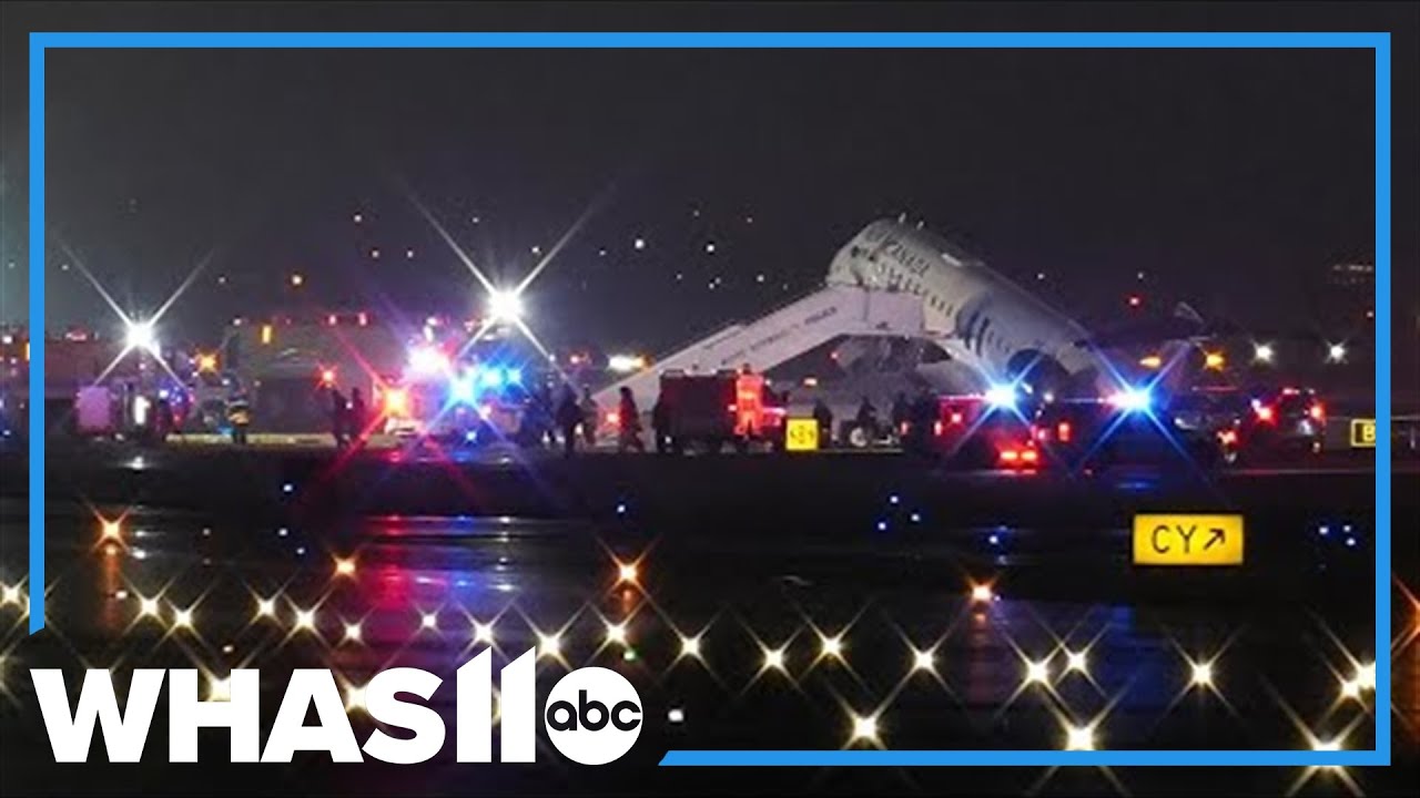 'I messed up', 2 dead after plane crashes into fire truck at LaGuardia Airport