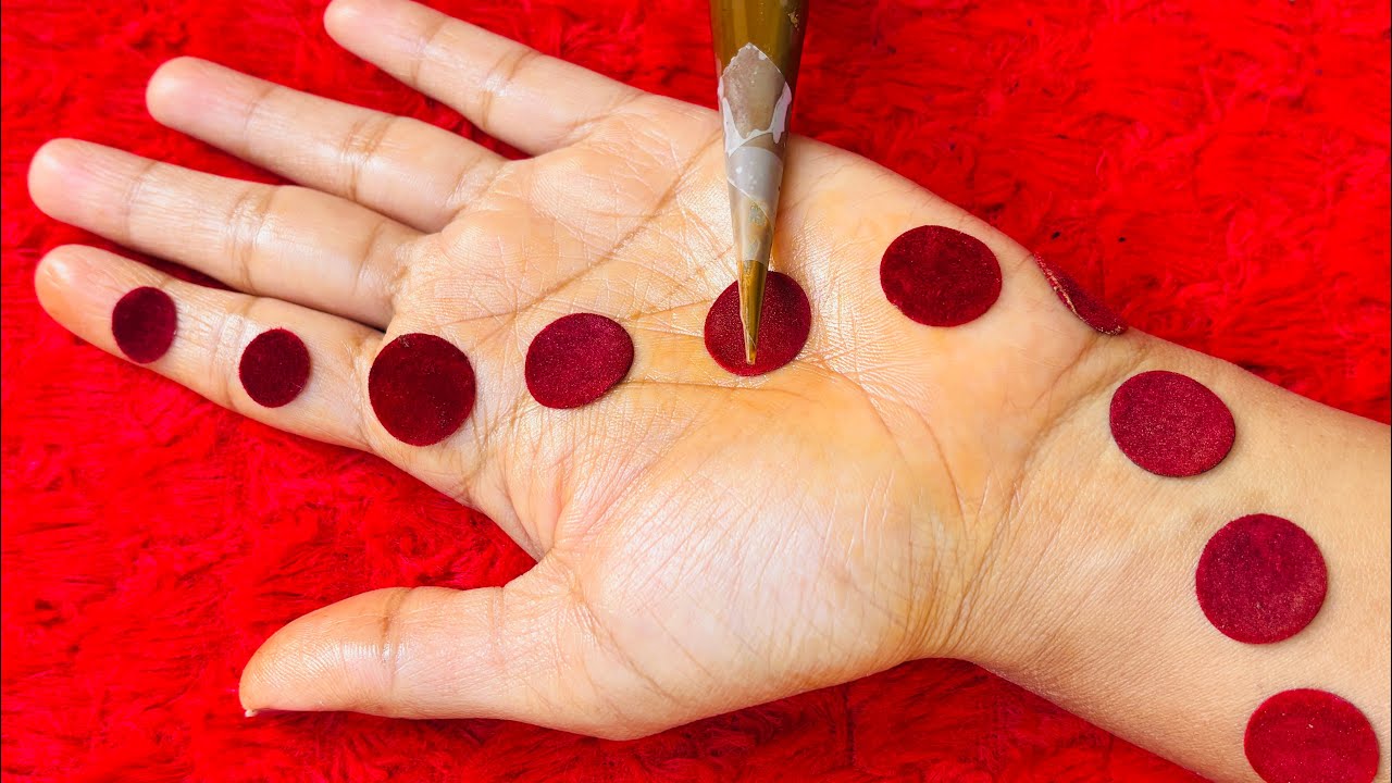 Bahut hi aasan tarika se abb laga sakte hain bindi stylish beautiful Mehndi design 