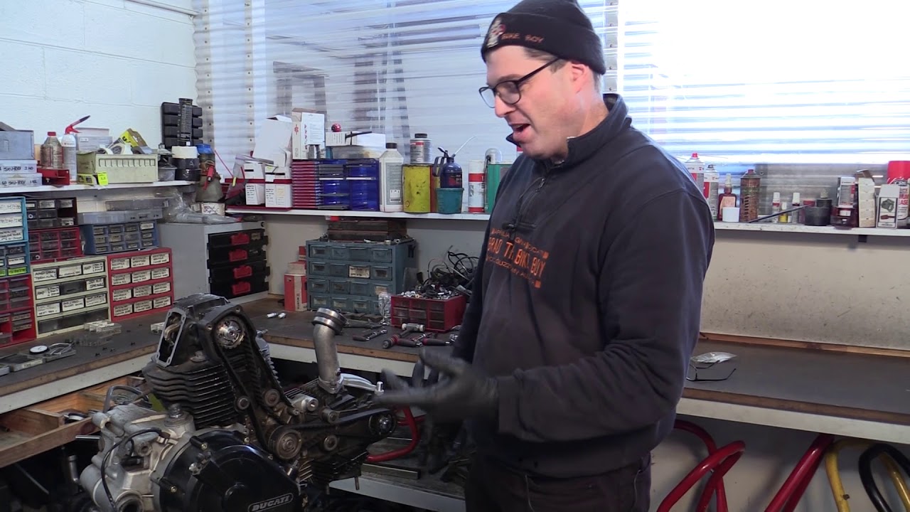 Ducati Traditional 2 Valve - Refitting Cam Belts