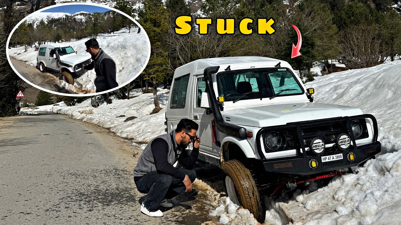 Gypsy stuck badly in snow | Gypsy in Snow | Ajj too bure fasse😰