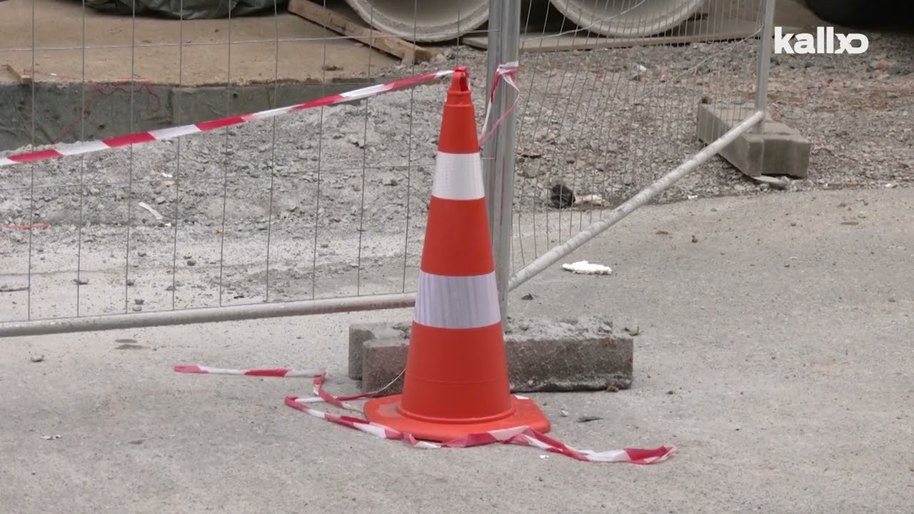 Ferizaj - Bllokohet rruga publike, paraqet rrezik për qytetarët