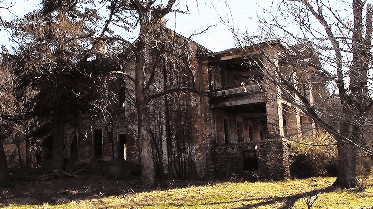 Abandoned Plantation Country Estate Home, Exploring Rural Missouri