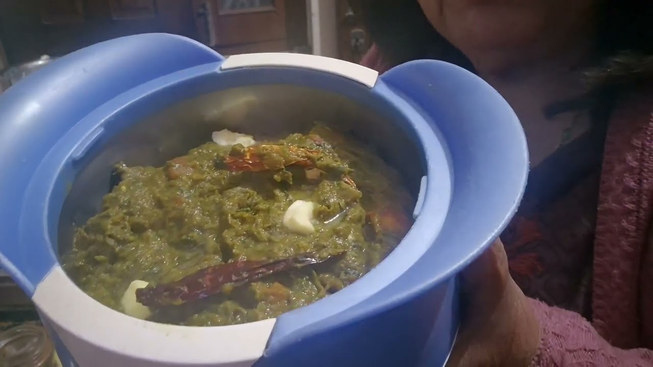 Sarso Ka Sag Makka Ki Roti Special 