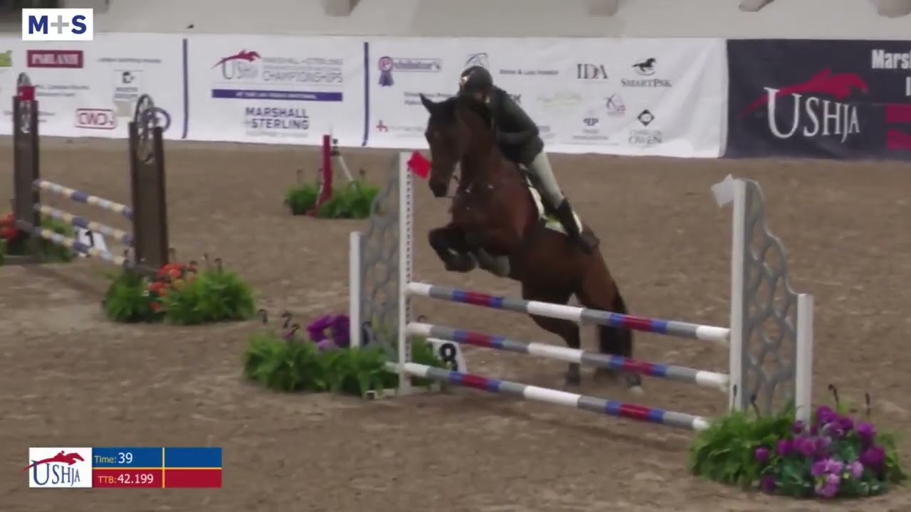 Amelia riding skills video, 0.90's