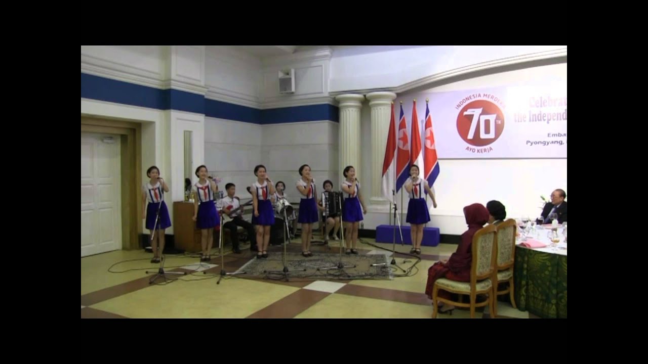 HUT RI ke-70 - Anak-anak Korea Utara menyanyikan lagu-lagu Indonesia
