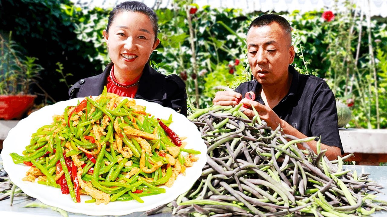 Бобы, сложенные в гору, едят так! Обжарить с куриной грудкой
