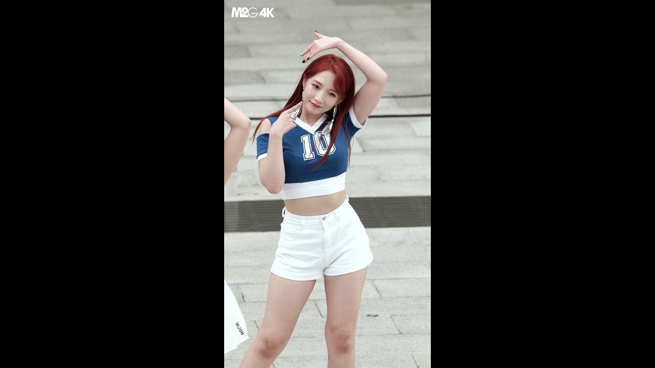 [직캠] 170716 수서 SRT역 게릴라 콘서트 - 우주소녀 미기 WJSN Meiqi ( 비밀이야 ) 4K