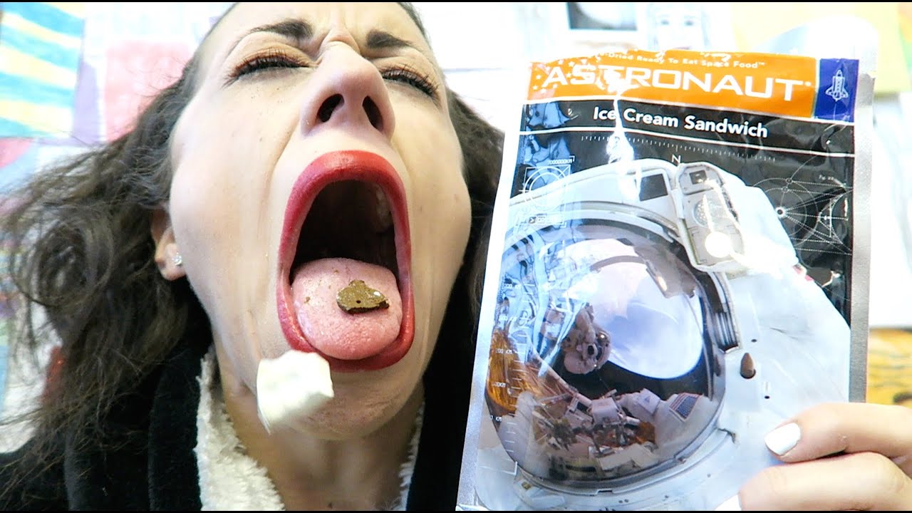 TASTING ASTRONAUT FOOD!