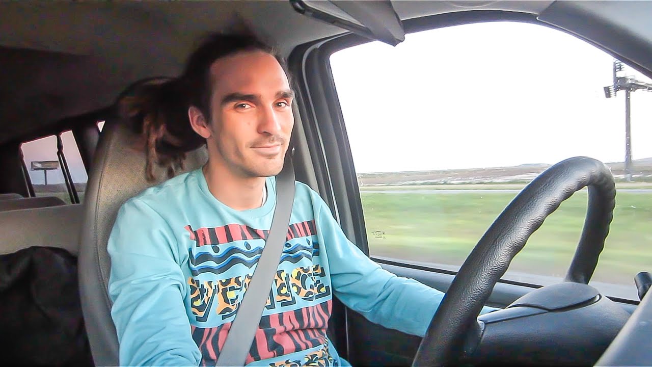 ROADTRIPPING ON