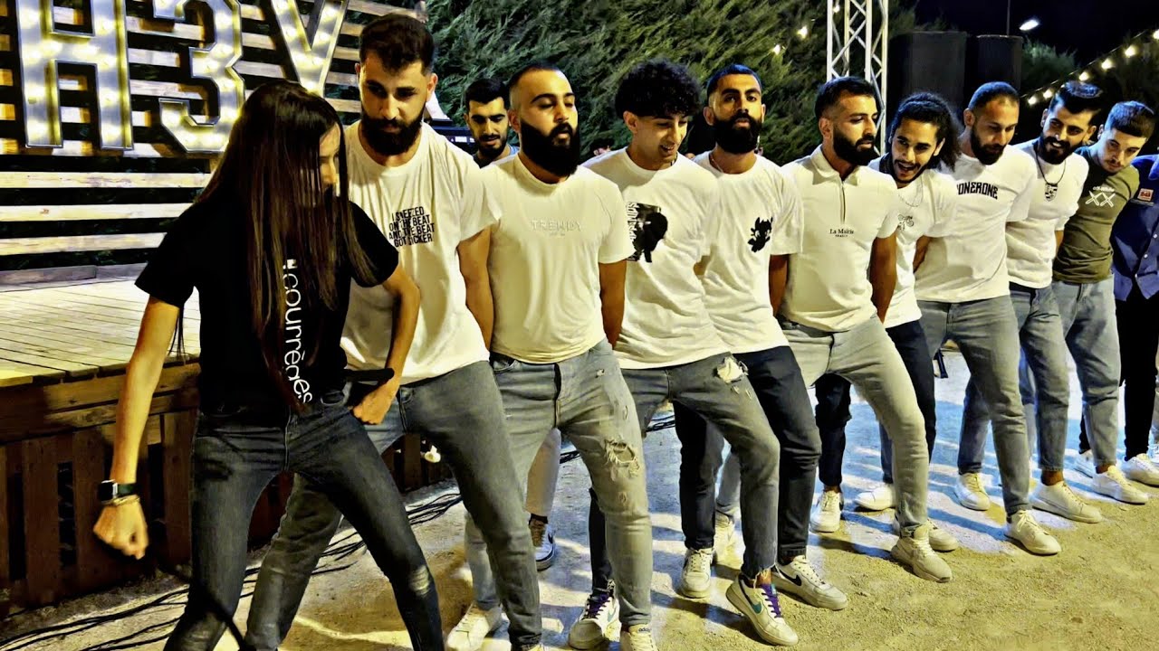 إكتشفت العلماء😨ان البنت اللبنانية أقوى بنات بل دبكة المميزة☝🏻لن تصدق ماذا حصل؟Dabki Lebanon🇱🇧