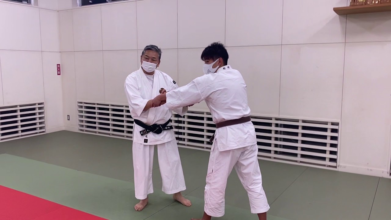 Shorinji Kempo   　肘抜より前天秤  Hijinuki yori Maetenbin　少林寺拳法