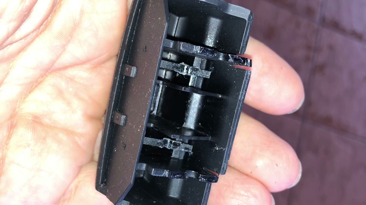 DIY Replacing E-Brake Switch for Peugeot 3008 (Year 2013)