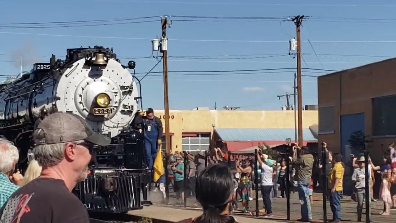 Baldwin 2926 makes debut run in Albuquerque after 20 year restoration.