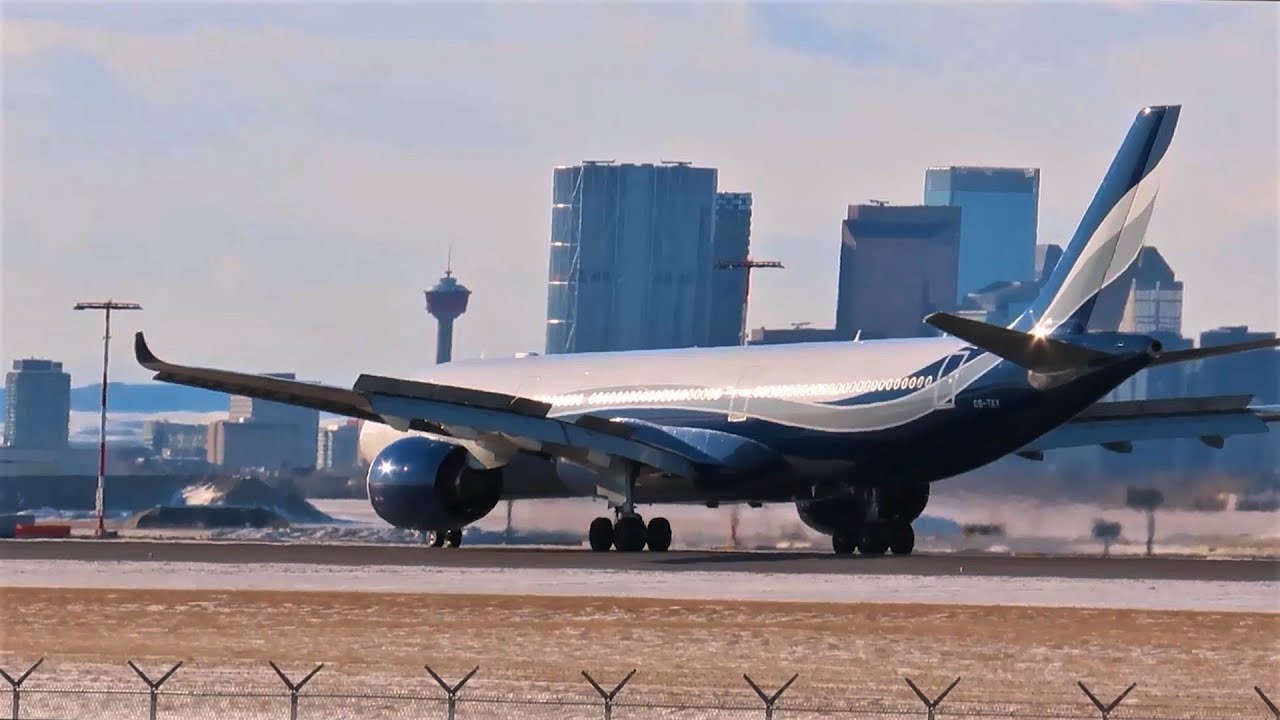 Plane spotting at Calgary International Airport Jan.11, 2022