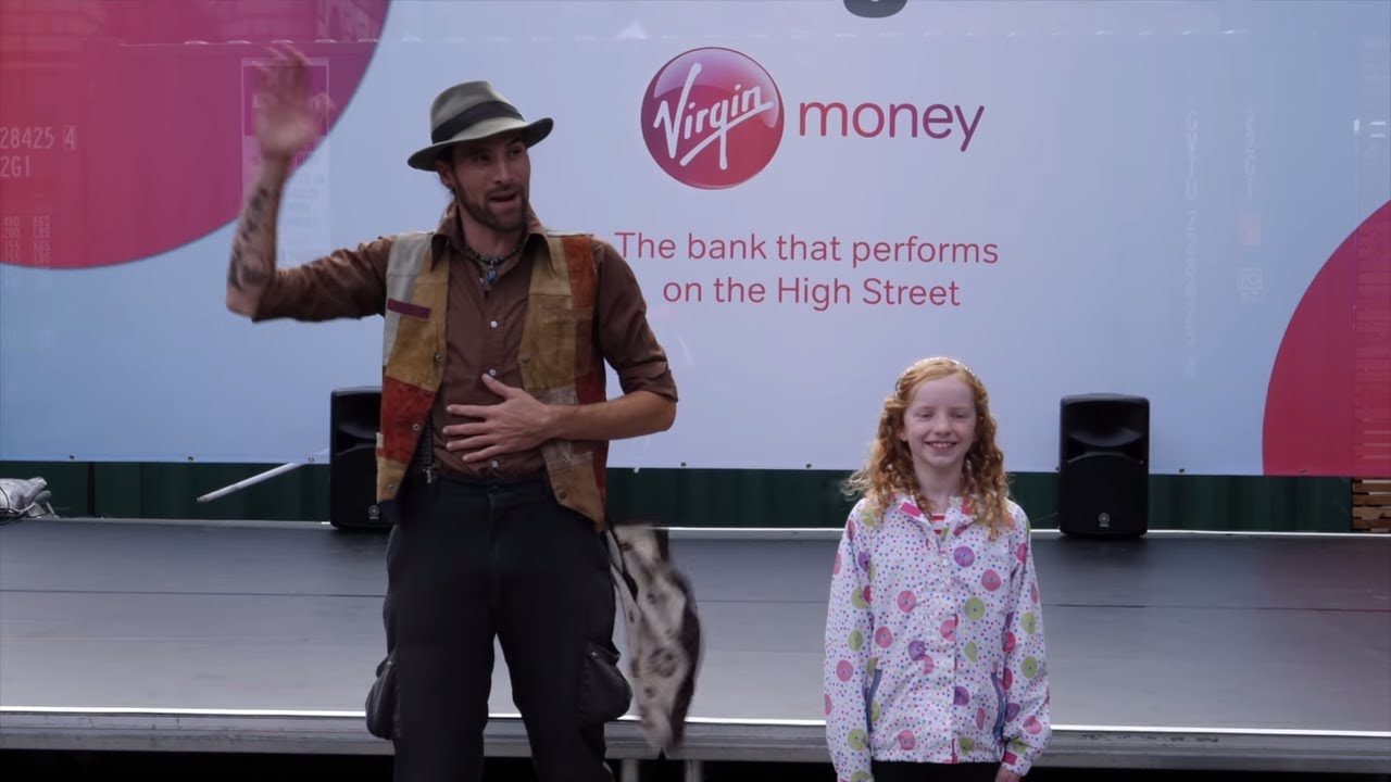 Edinburgh Fringe Street Magic Nico - 4K