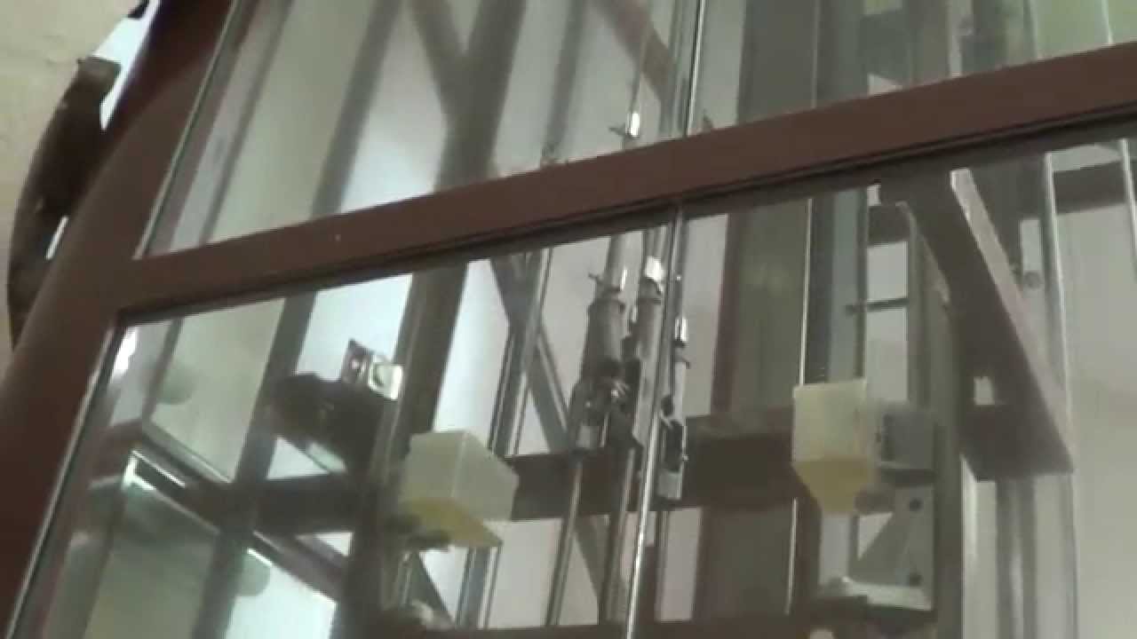 Lift Schindler D-series in glass shaft @ Geneva, Switzerland