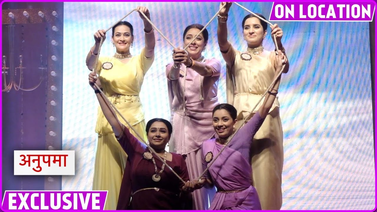 Anupama: Anupama Ne Stage Par Kiya Emotional Dance Act, Sab Huye Impress | On Location