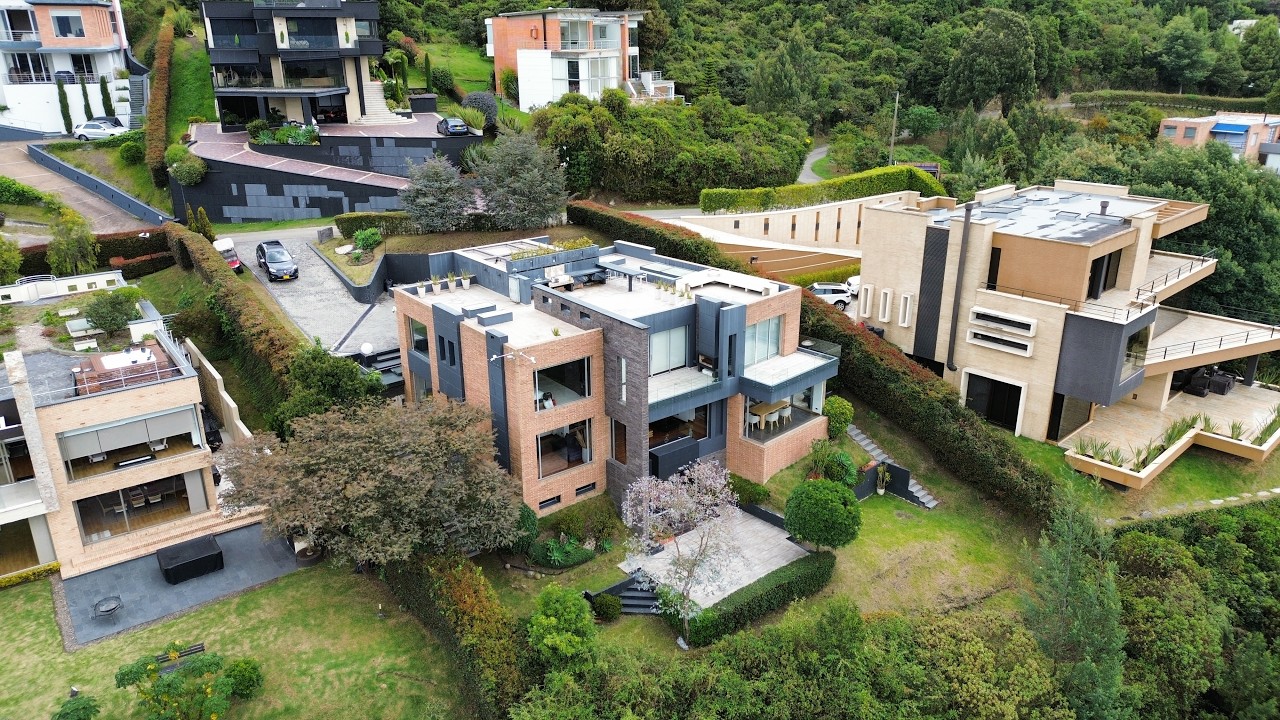 CASA DE LUJO EN VENTA | CLUB DE GOLF APOSENTOS – SOPÓ