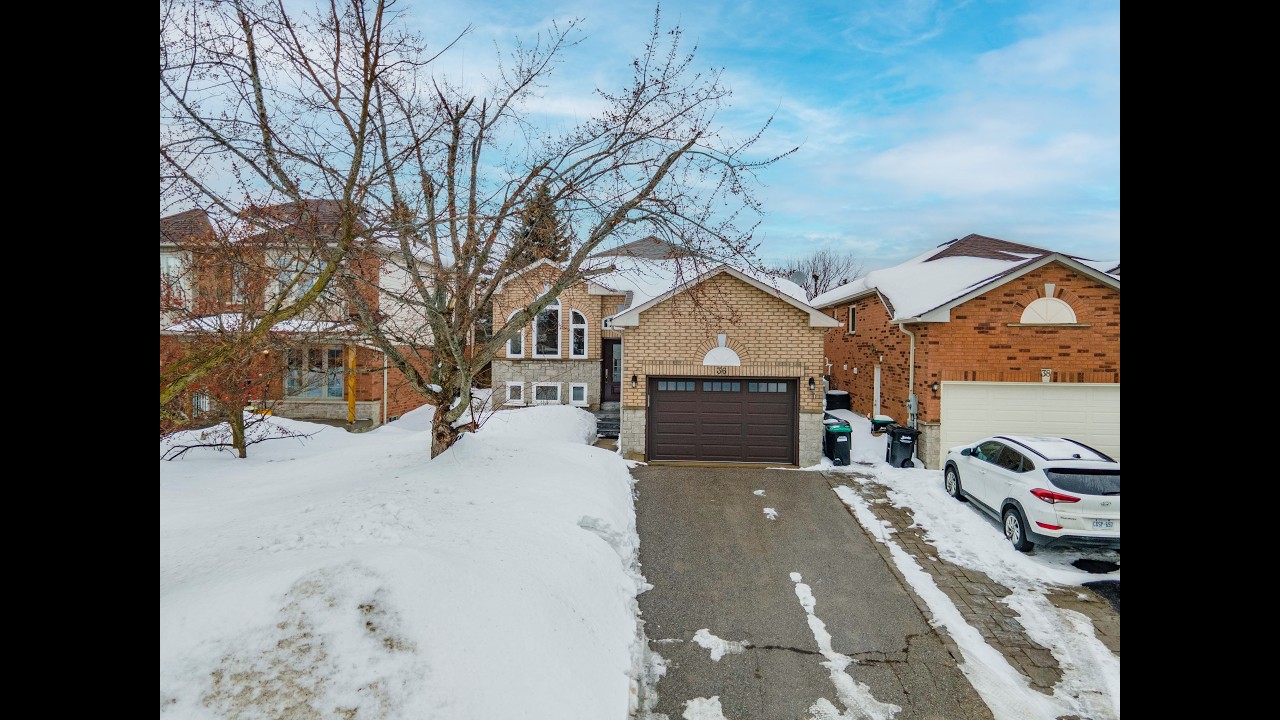 36 Leslie Avenue, Barrie, Ontario - Video Tour