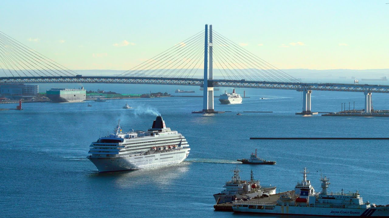 飛鳥II - Asuka II -  ・ にっぽん丸 - Nippon Maru　入港・着岸（横浜港大さん橋・新港ふ頭客船ターミナル：横浜ハンマーヘッド）　[4K](2026年1月12日)