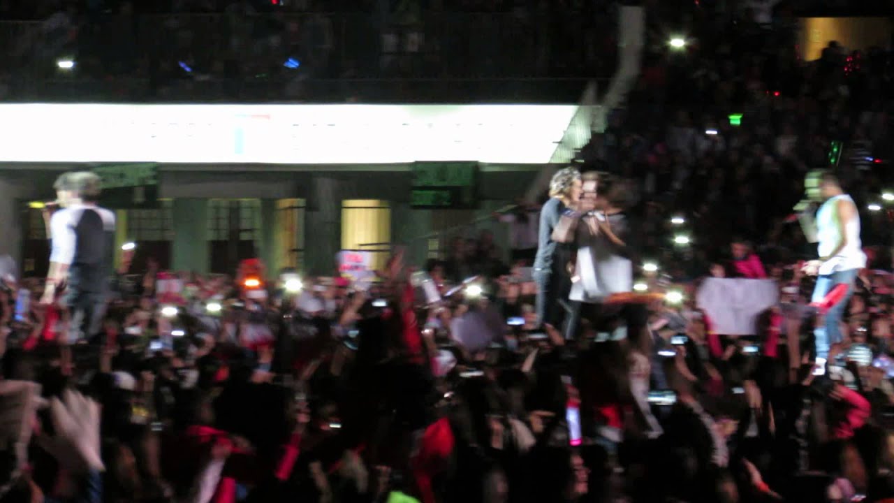 Alive - One Thing - Diana - One Direction - Santiago, Chile - 30/04/2014