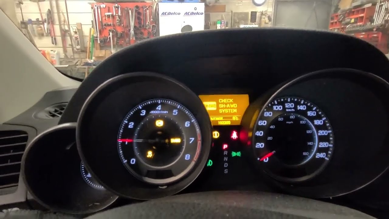 2013 Acura MDX ABS, VSA, SH-AWD Горят индикаторы.