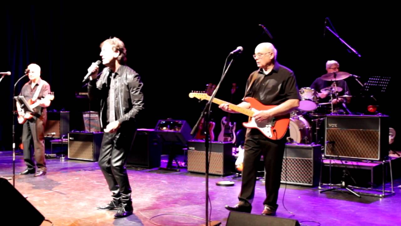 I Could Easily Fall In Love With You - Simon Goodall and the Bourne Again Shadows