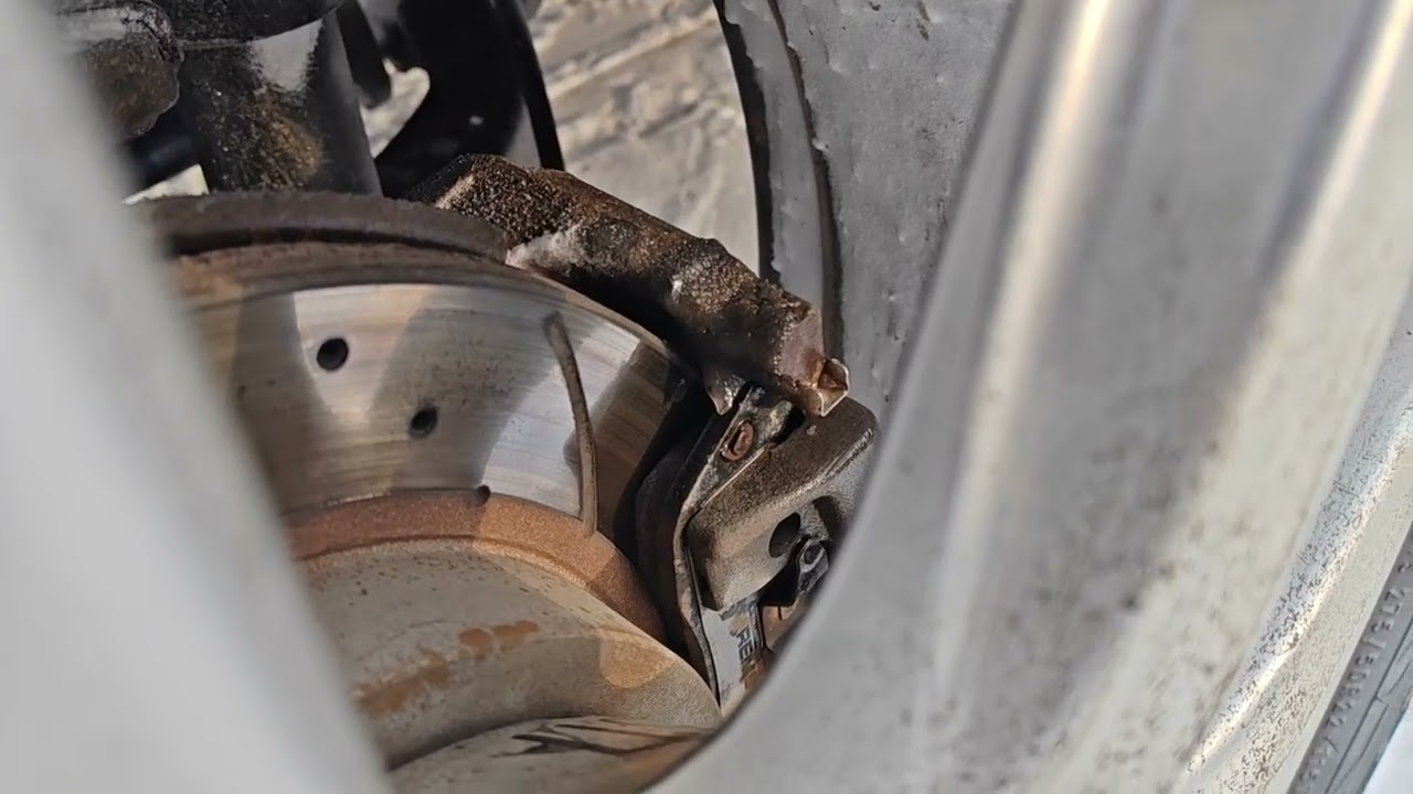 Power Stop перфорация и керамические колодки на пробеге 30 тыс. км. - трасса (1 год эксплуатации) 