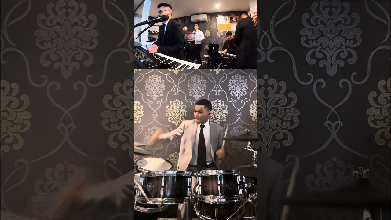Unspeakable Joy/Praise Break | Band Cam | David And&uacute;jar  