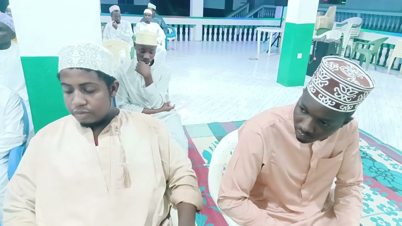 Maulid ya Al-haniib Omar bin Salim bin Hafidhy yakisomwa katika ukumbi wa markazul Ikhlaas 
