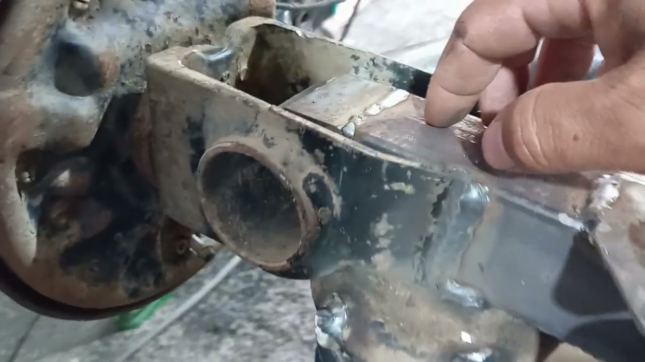 Suspensão instalada na carretinha COM DETALHES parte 1. feixe de mola ou eixo com molas? como fazer