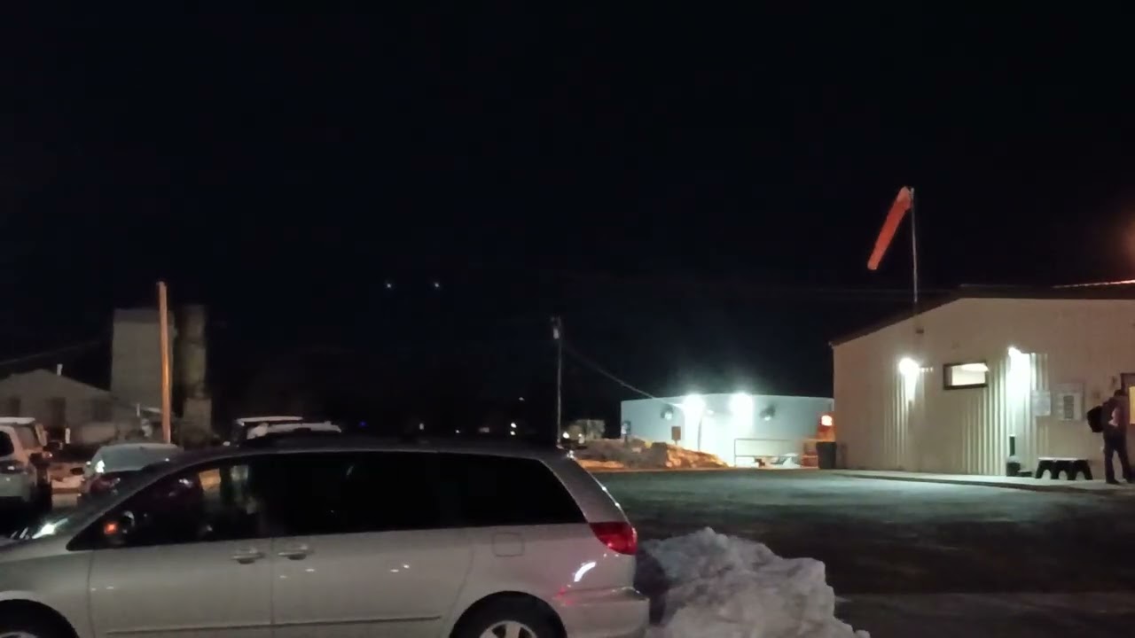 Trains of 2/28/2026: 2 BNSF Trains at Grand Crossing WI (They finally do music and the horn again!)