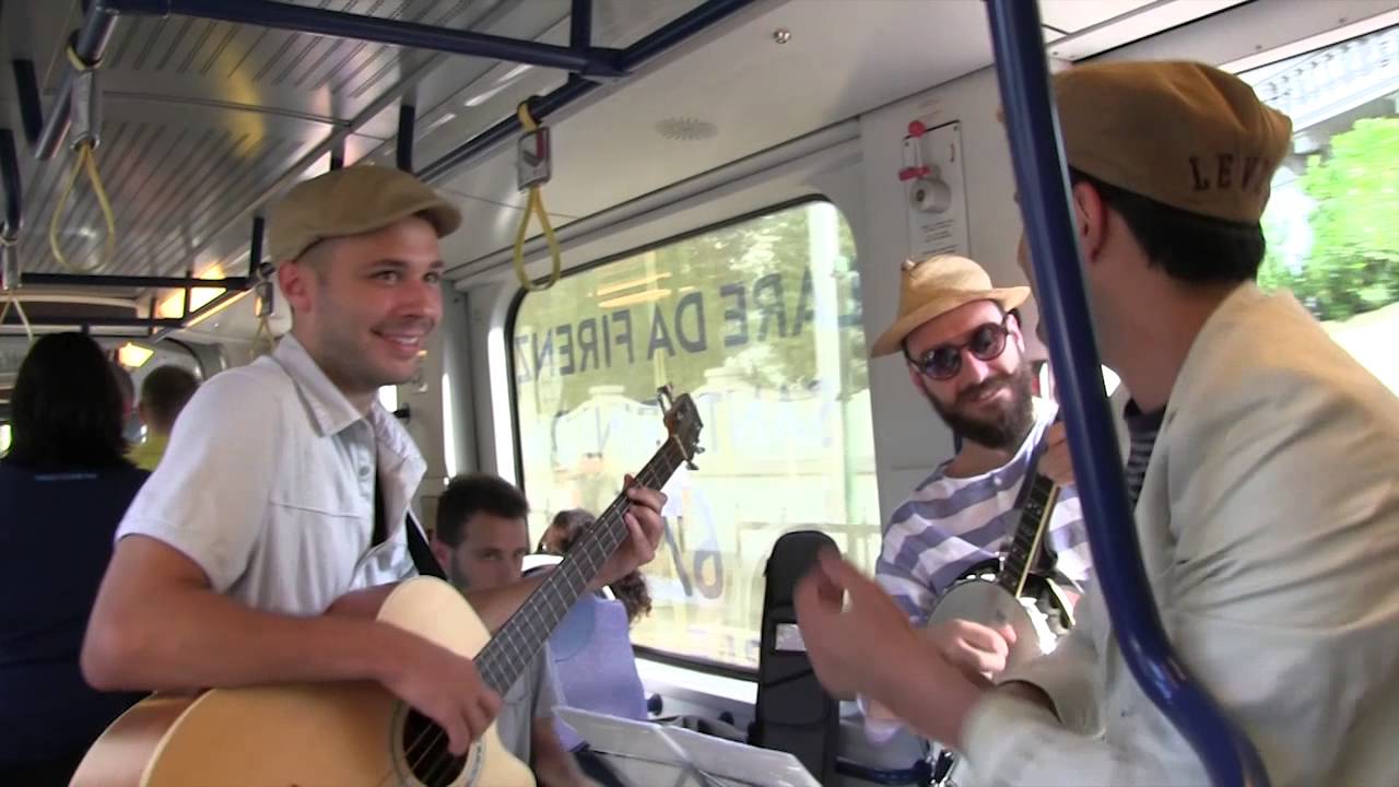 Tuballoswing // flashmob in Tramvia // #ICVCV 2015