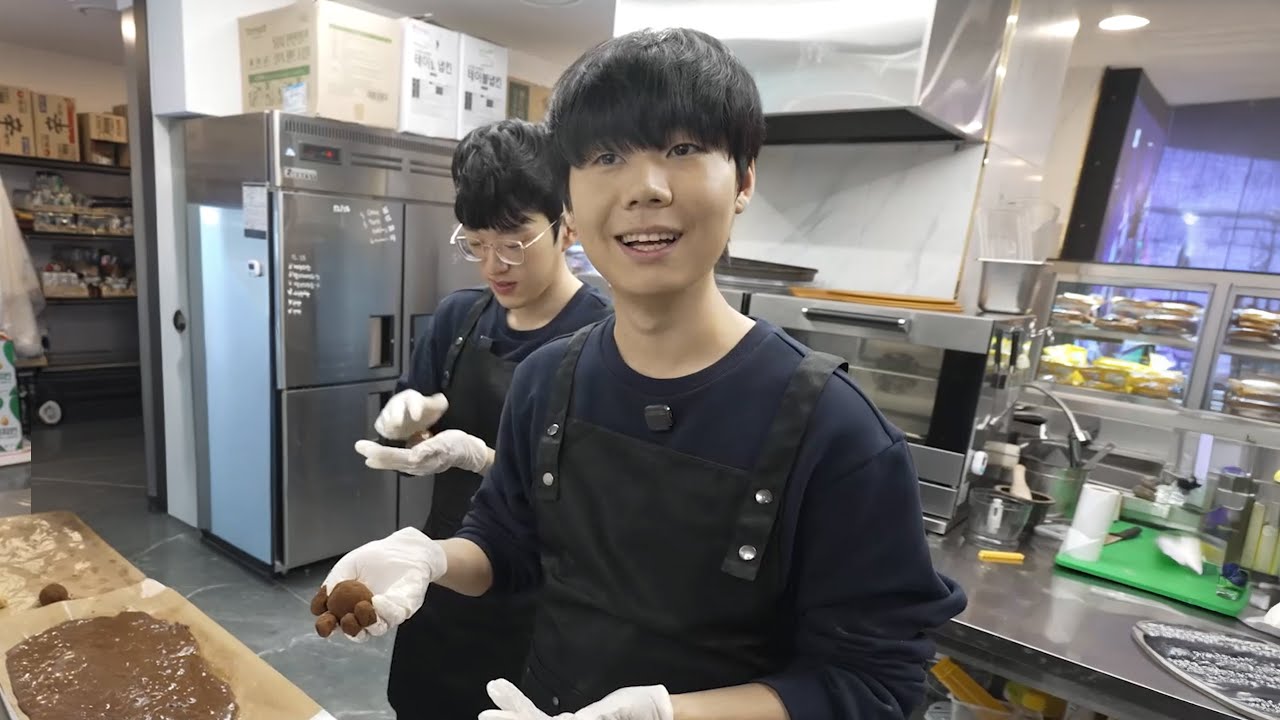 PC방에서 두쫀쿠 시킨 사람이 너냐?