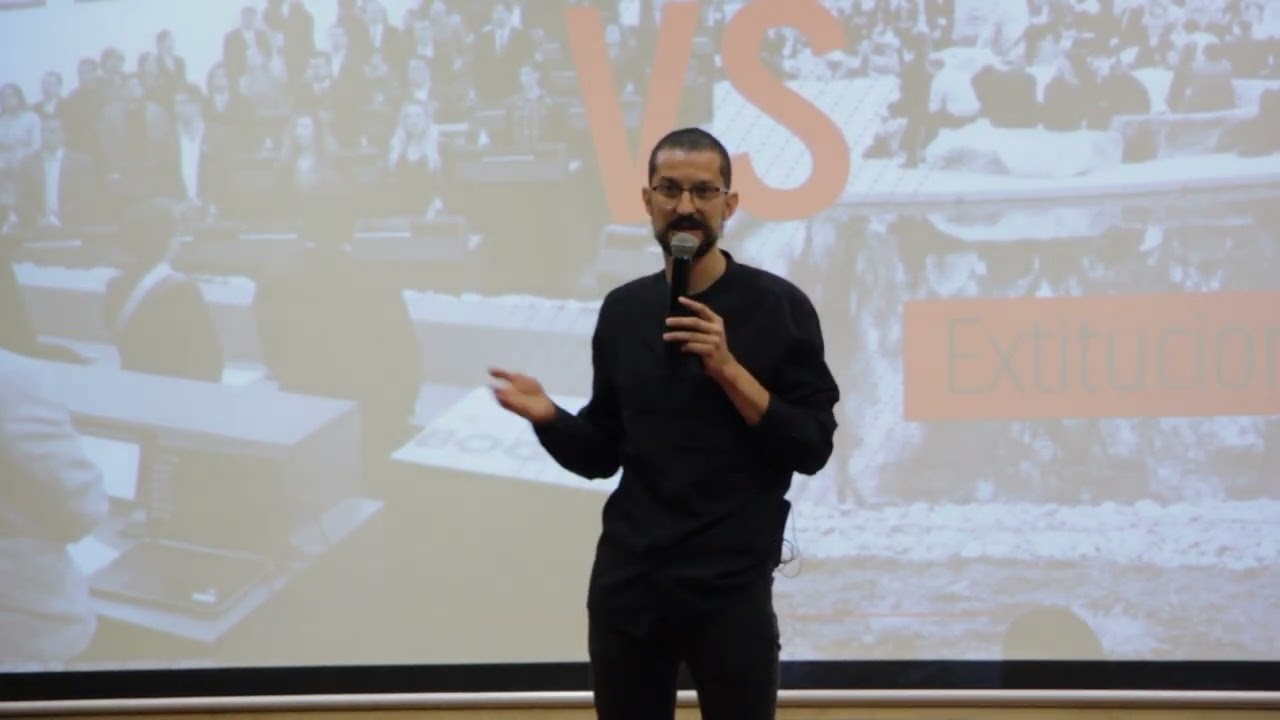 Una ciudadanía con más poder que las personas que están en el poder | Nicolás Díaz | TEDxBucaramanga