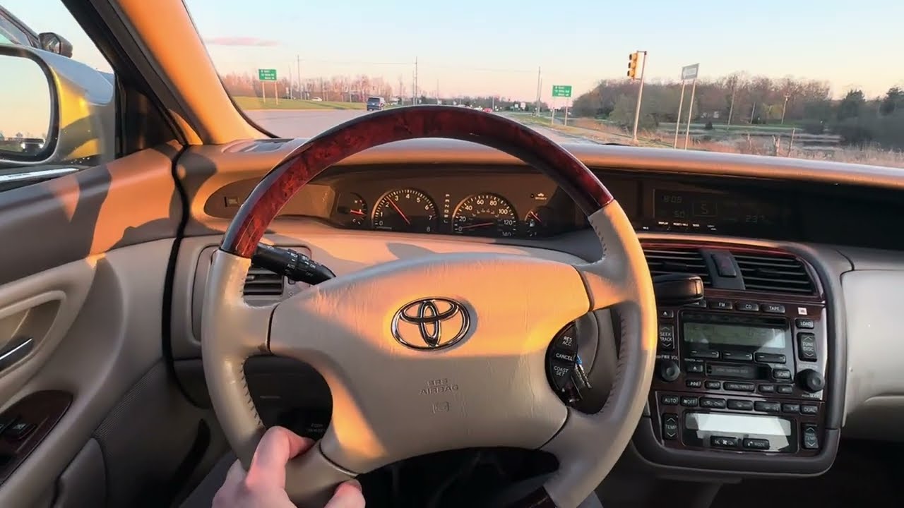 2003 Toyota Avalon: POV Drive