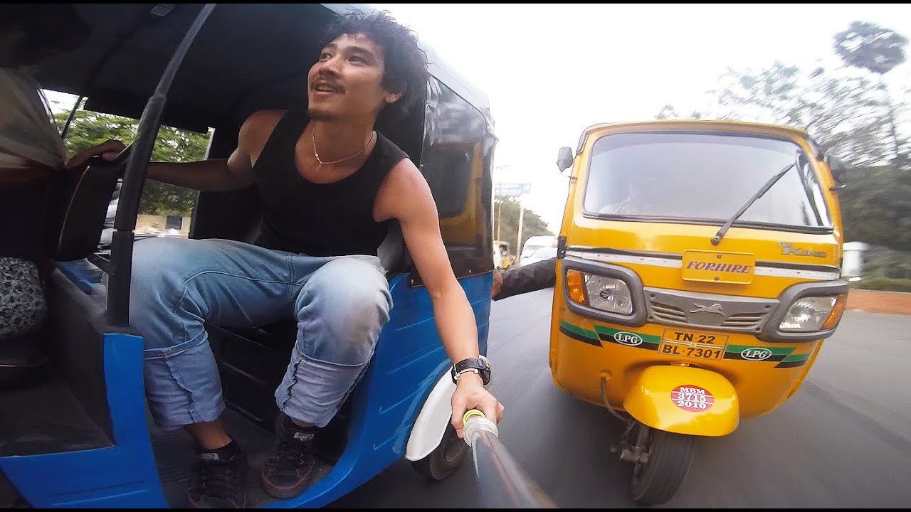 Anything Is Possible In India - Rickshaw Out Of Fuel