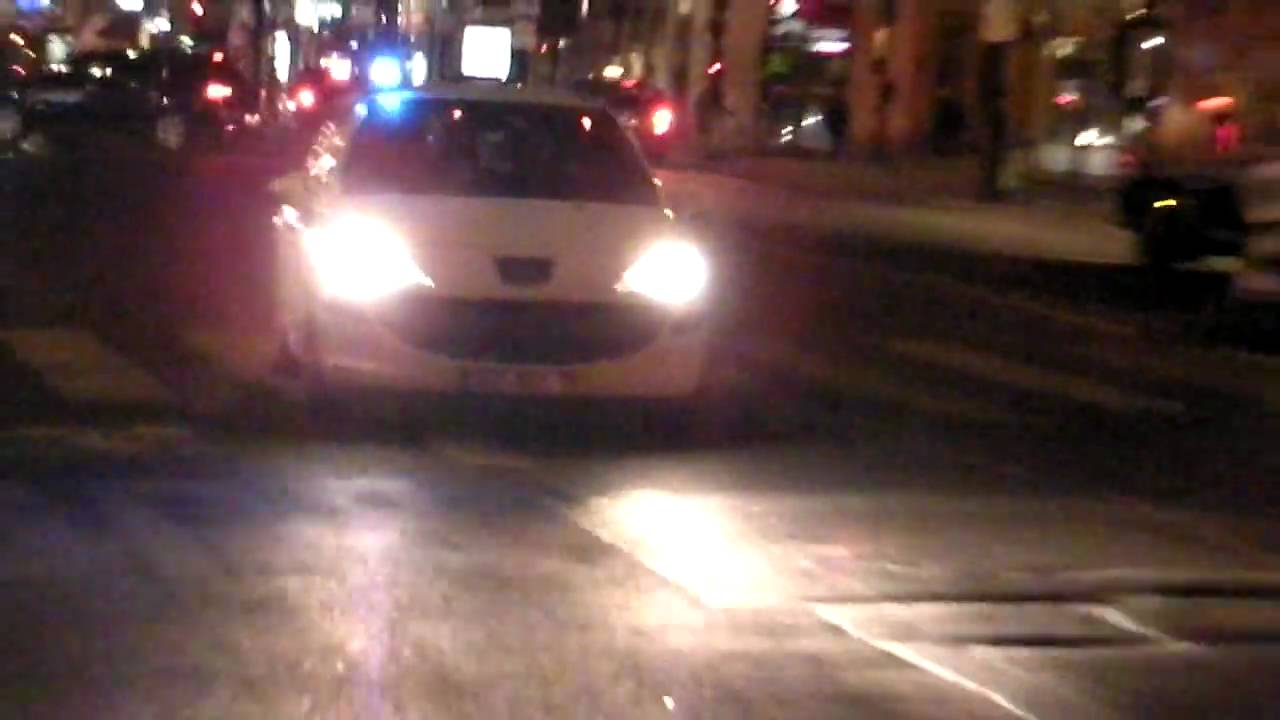 Paris Police Car Peugeot 207 Unmarked Responding Code 3