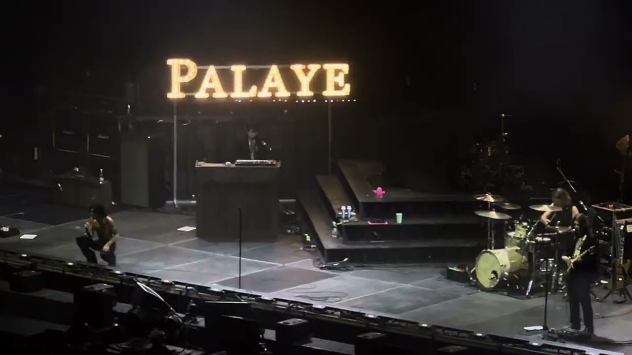 PALAYE ROYALE - For You (Vienna 29.10.2025)