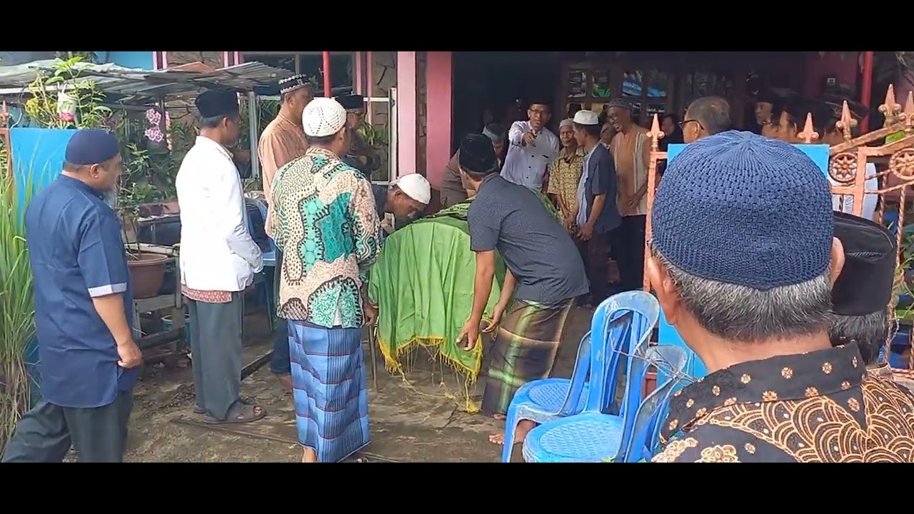PROSESI PEMAKAMAN ALM BAPAK MUKIRAN BIN ABU REJA
