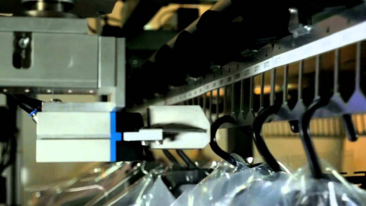 Clean & Fluffy 24 Hours Automated Dry Cleaning