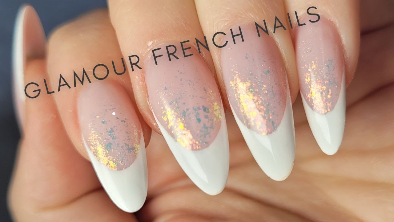 Pose débutante french pigment en popit | Glamour shiny glitter french nails