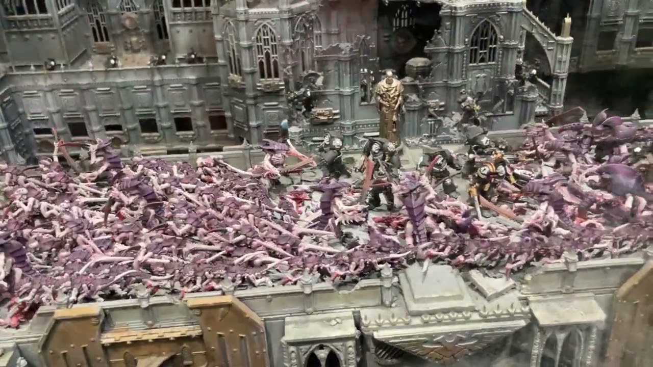 Retreat From Kitsu VII - Warhammer World Diorama (Raven Guard v Tyranids)